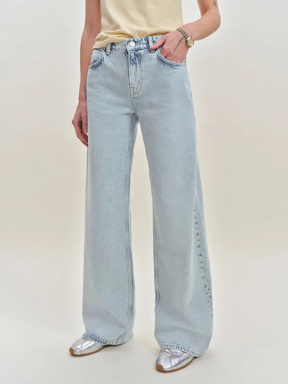 Reformation Cary low rise slouchy wide leg jeans NWT